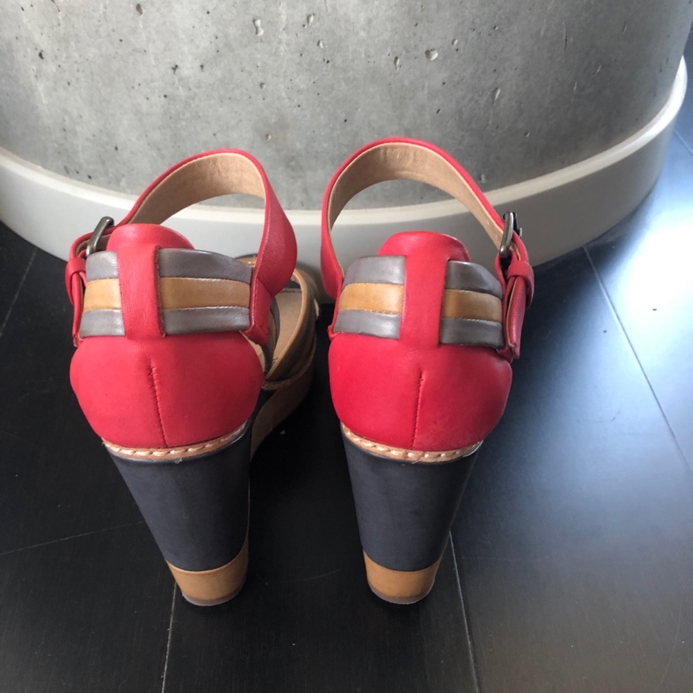 Splendid Wedges - Picture 3 of 4